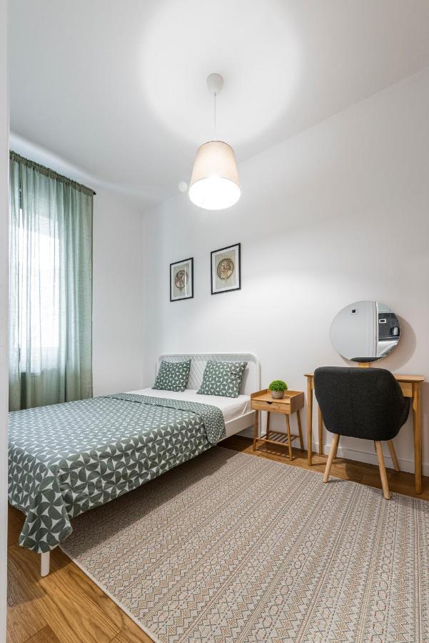 Vertigo One Bedroom Apartment-Free Private Parking Novi Sad Ngoại thất bức ảnh