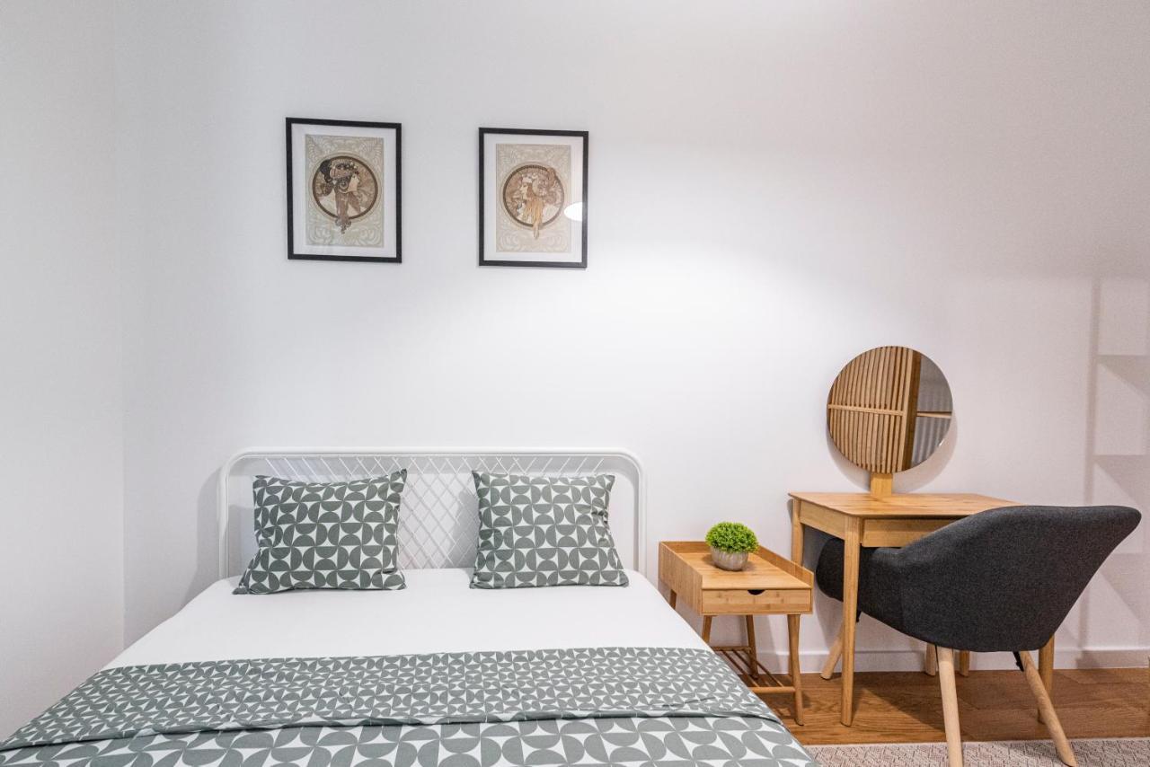 Vertigo One Bedroom Apartment-Free Private Parking Novi Sad Ngoại thất bức ảnh
