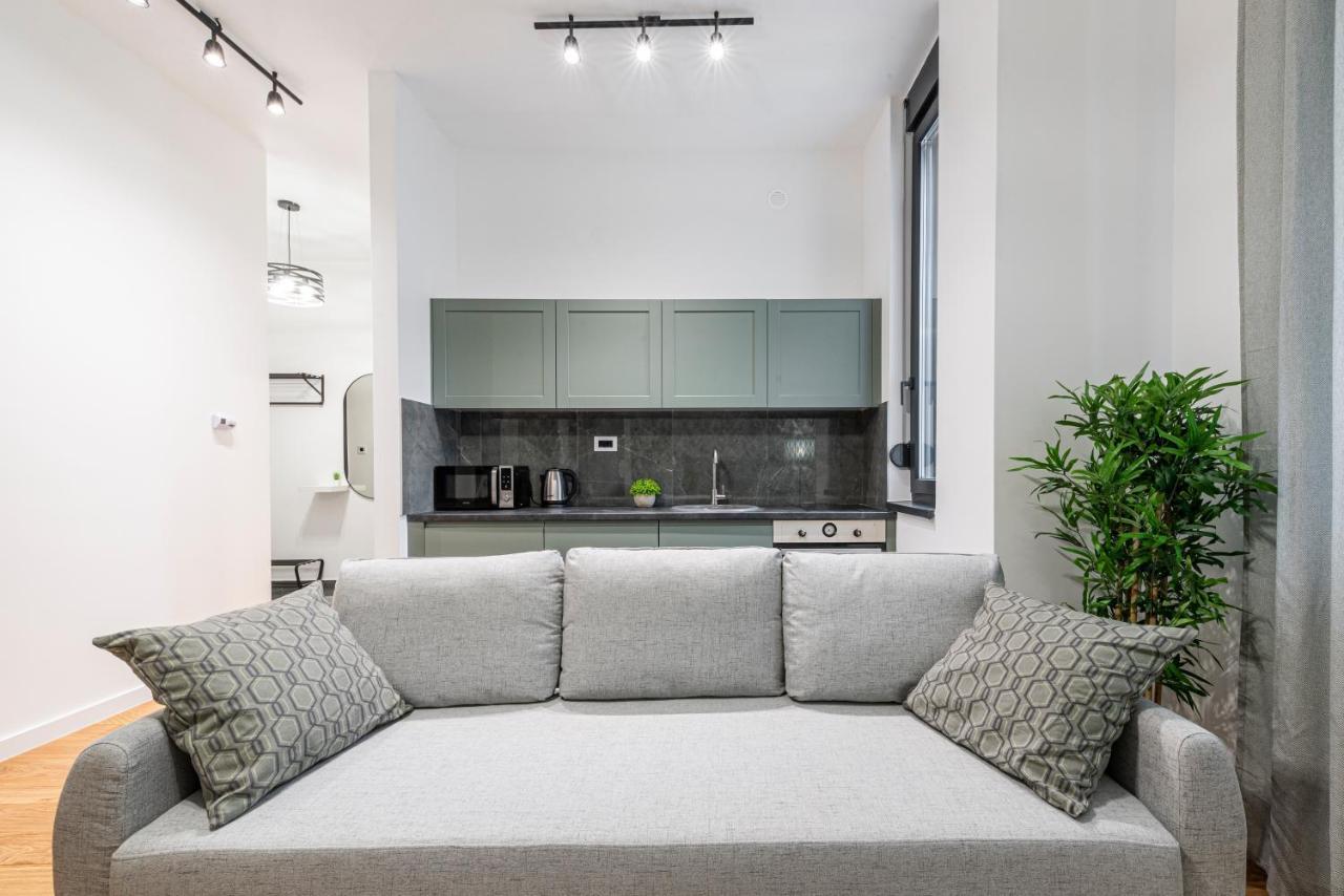 Vertigo One Bedroom Apartment-Free Private Parking Novi Sad Ngoại thất bức ảnh