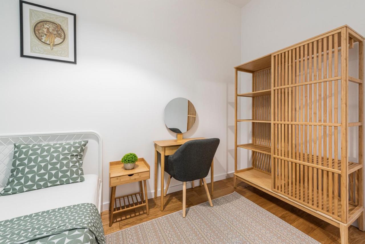 Vertigo One Bedroom Apartment-Free Private Parking Novi Sad Ngoại thất bức ảnh