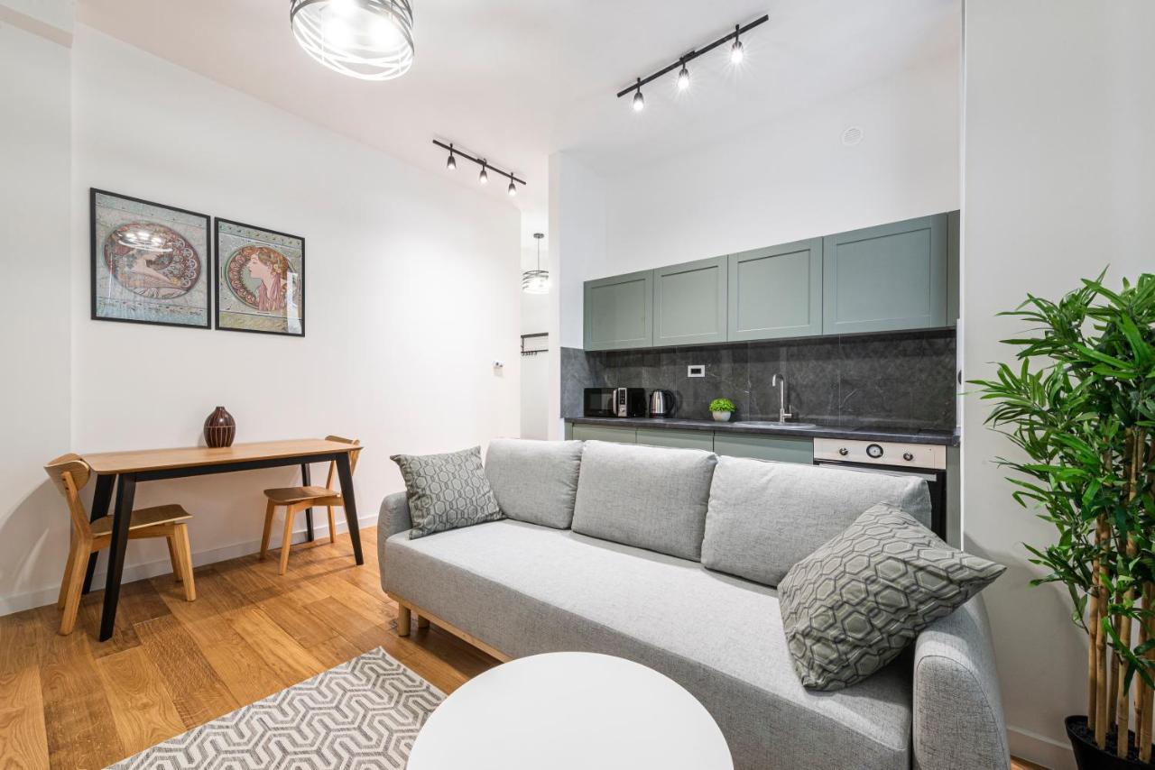 Vertigo One Bedroom Apartment-Free Private Parking Novi Sad Ngoại thất bức ảnh
